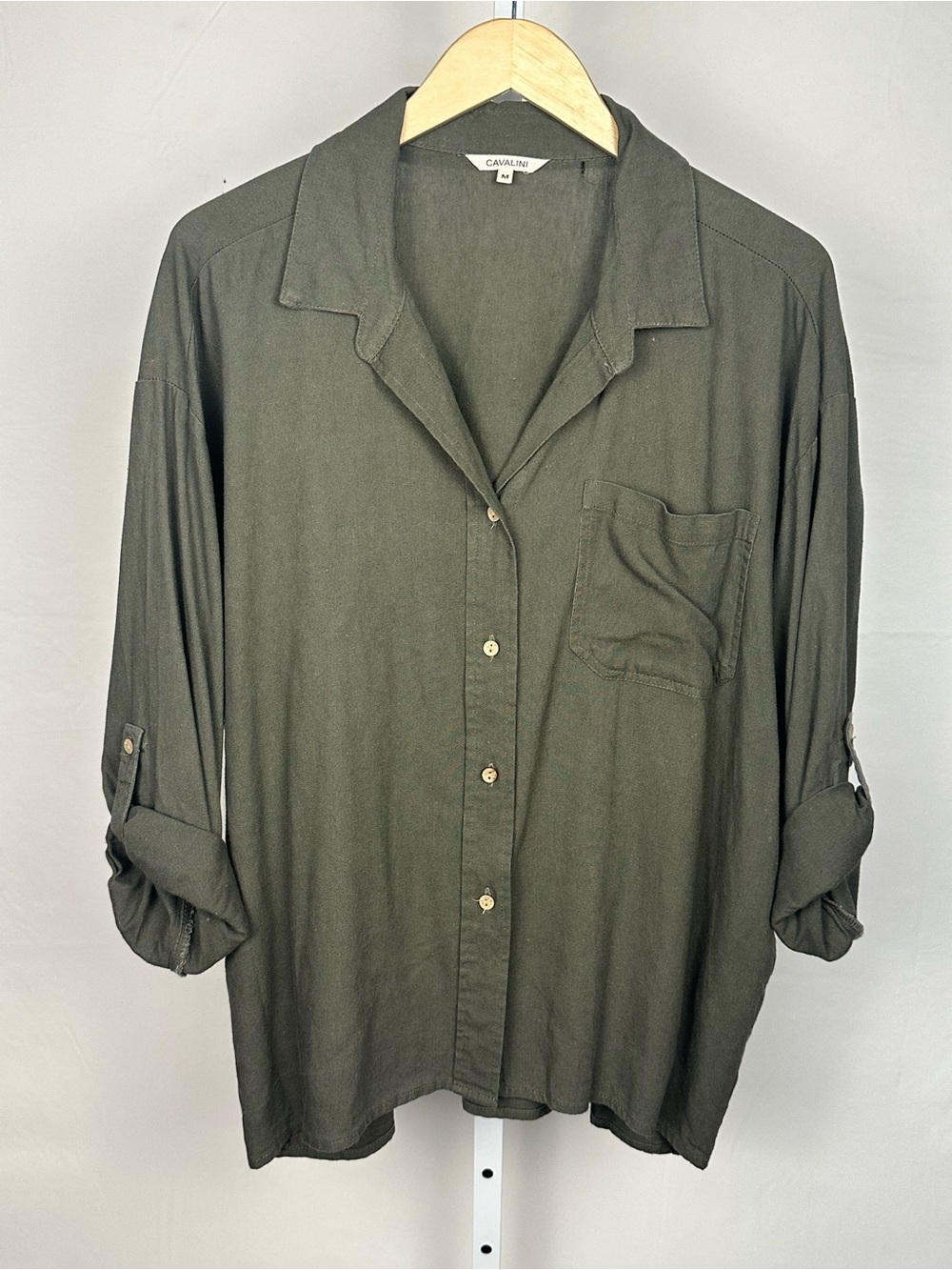Cavalini Olive Green Button-Front Collared Linen Blend Shirt - Picture 2 of 6